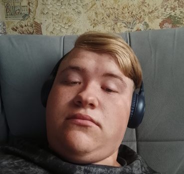 Женя, 19 лет, Геническ,  Украина 🇺🇦