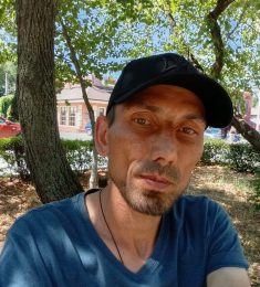 Виталий, 42 лет, Бисексуал(ка), Мужчина, Каменск-Шахтинский,  Россия 🇷🇺