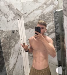 Егор, 23 лет, Гетеро, Мужчина, Варна,  Болгария 🇧🇬