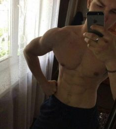Давид, 18 лет, Бисексуал(ка), Мужчина, Кемерово, Кемерово,  Россия 🇷🇺