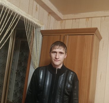 Владислав, 24 лет, Брянка, Луганск,  Украина 🇺🇦