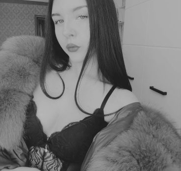 Карина, 24 лет, Санкт-Петербург, Санкт-Петербург,  Россия 🇷🇺