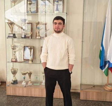 Джасур, 26 лет, Екатеринбург, Свердловск,  Россия 🇷🇺
